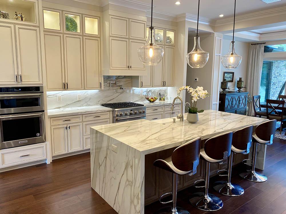 Porcelain kitchen countertops – the marble look without the hassle